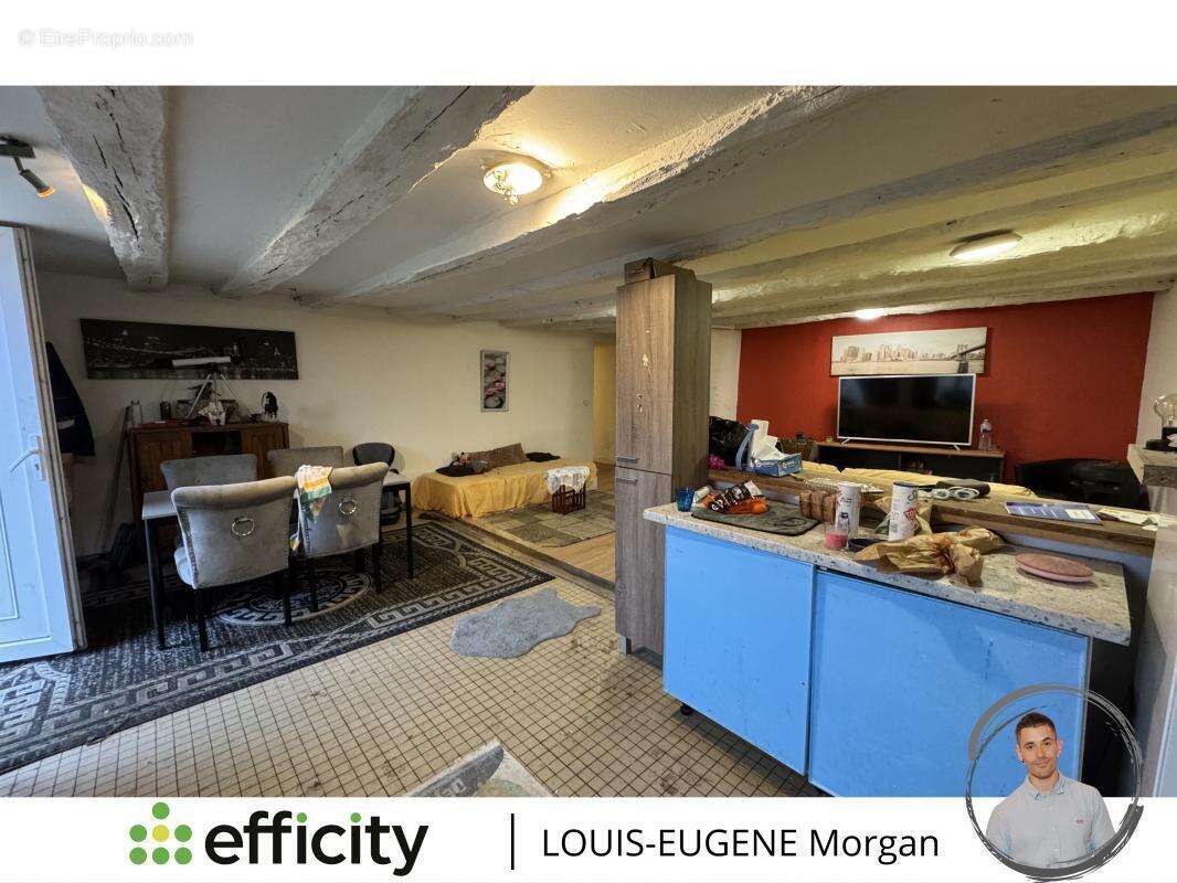 Maison à SOMMIERES-DU-CLAIN