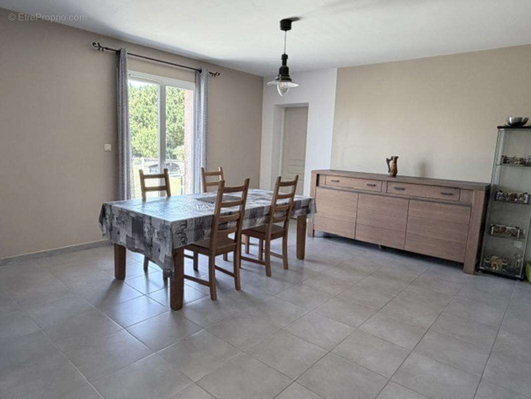 Maison à ENCAUSSE