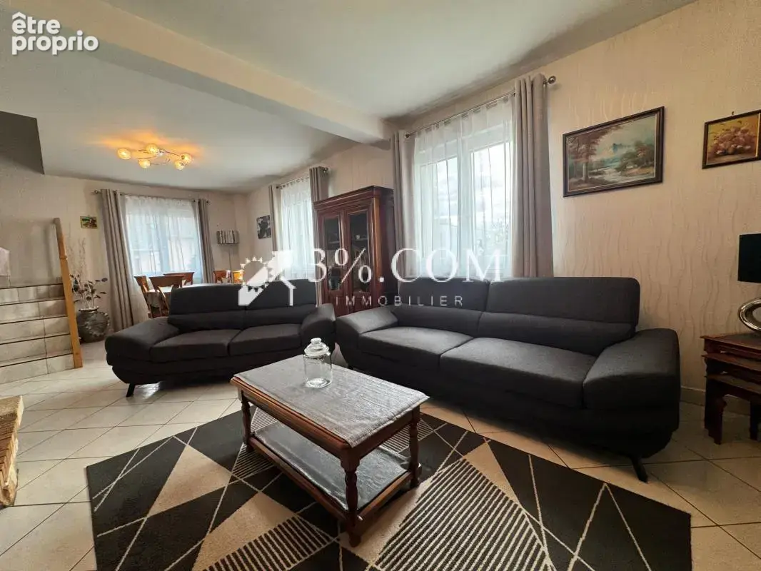 3%COM Belle maison avec 4 chambres - 2 salles de bain - photo 3
