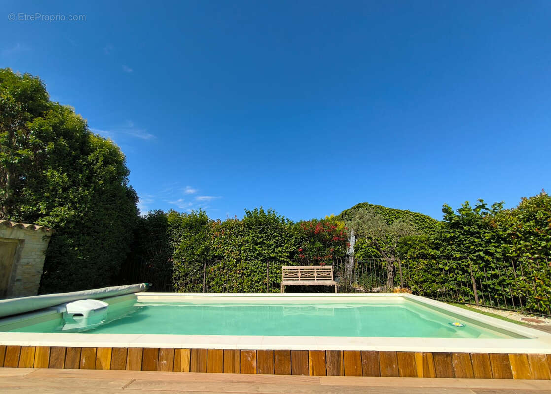 Maison à PERNES-LES-FONTAINES