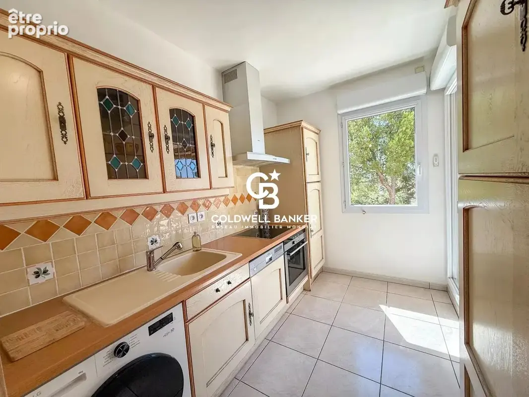 Appartement T4 et Garage, résidence de standing avec piscine proche centre ville - 83400 Hyères - photo 11