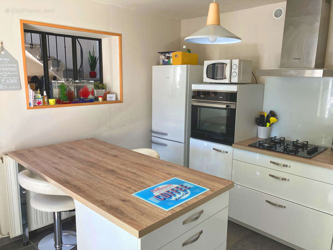 Maison à MONTELIMAR