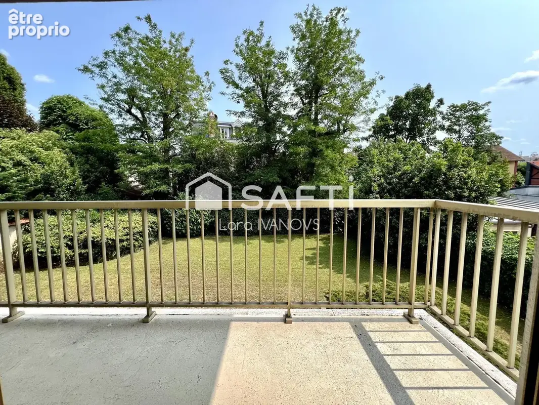 Photo 1 - Appartement à SAINT-MAUR-DES-FOSSES