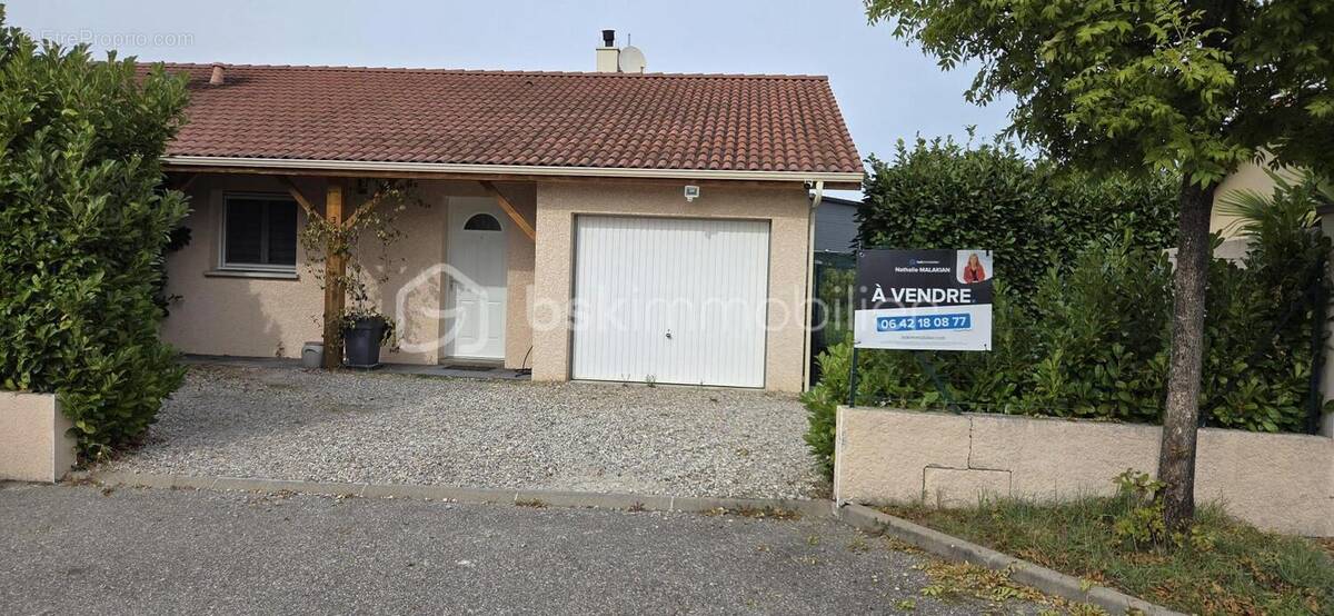 Maison à BEAUREPAIRE