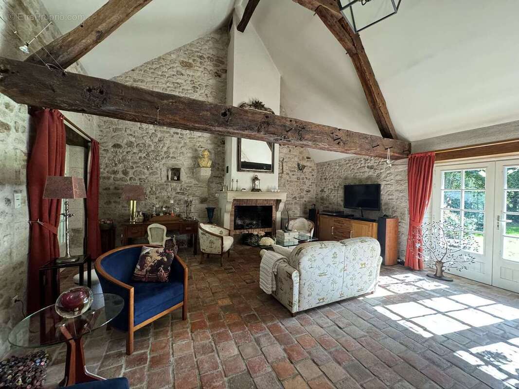 Maison à LE CHATELET