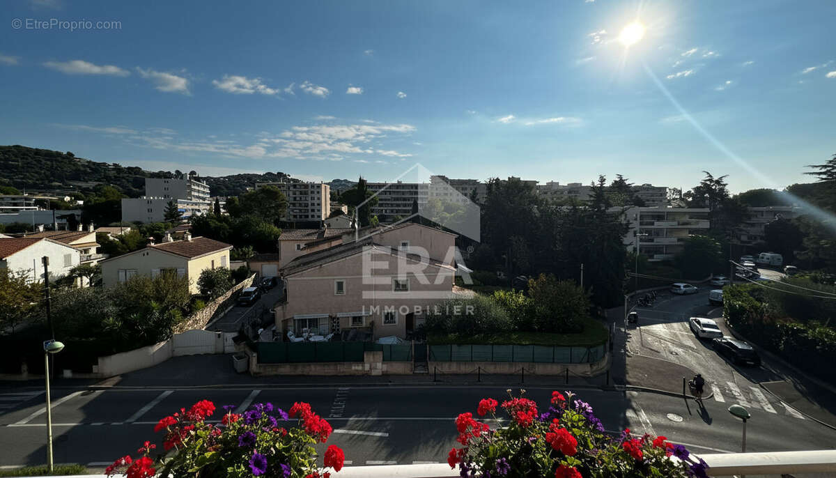 Appartement à LE CANNET