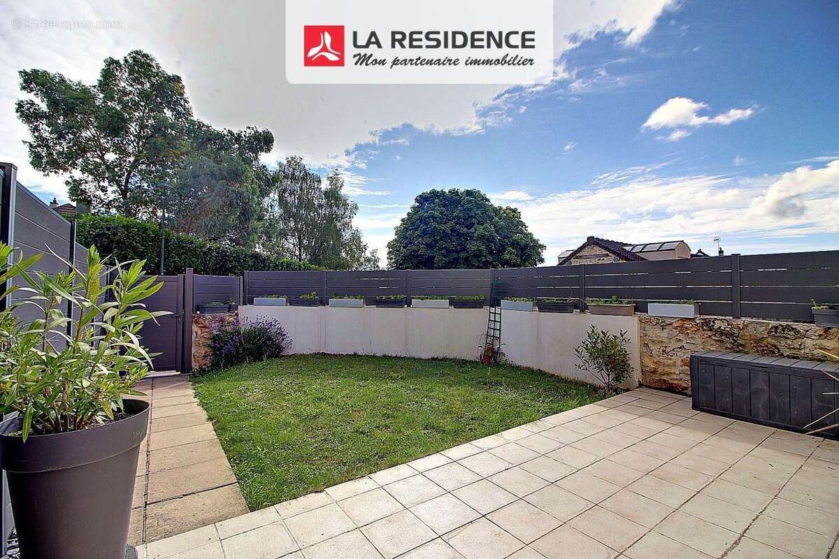 Maison 94 m² à Orgeval  - photo 2