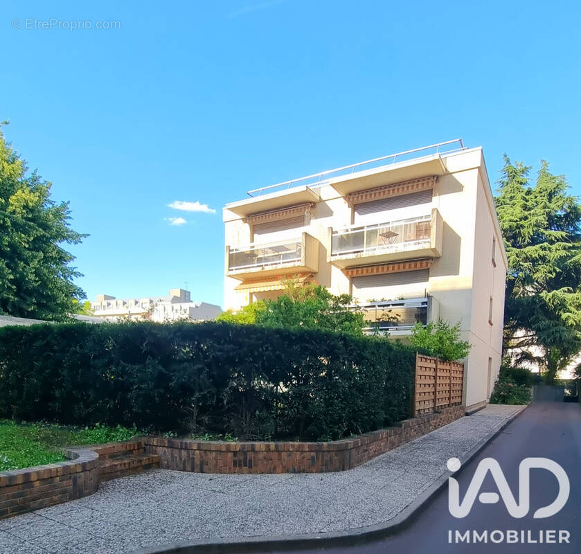 Photo 1 - Appartement à CHOISY-LE-ROI