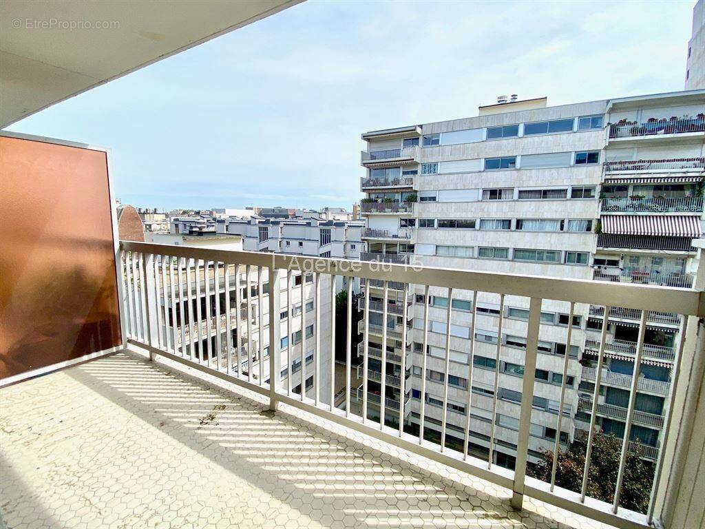 Appartement à PARIS-15E