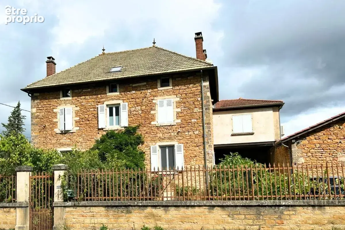 Gleize (69400) Maison en pierres dorées 12 pièces - Grange - Piscine - Jardin - Climatisation - photo 22