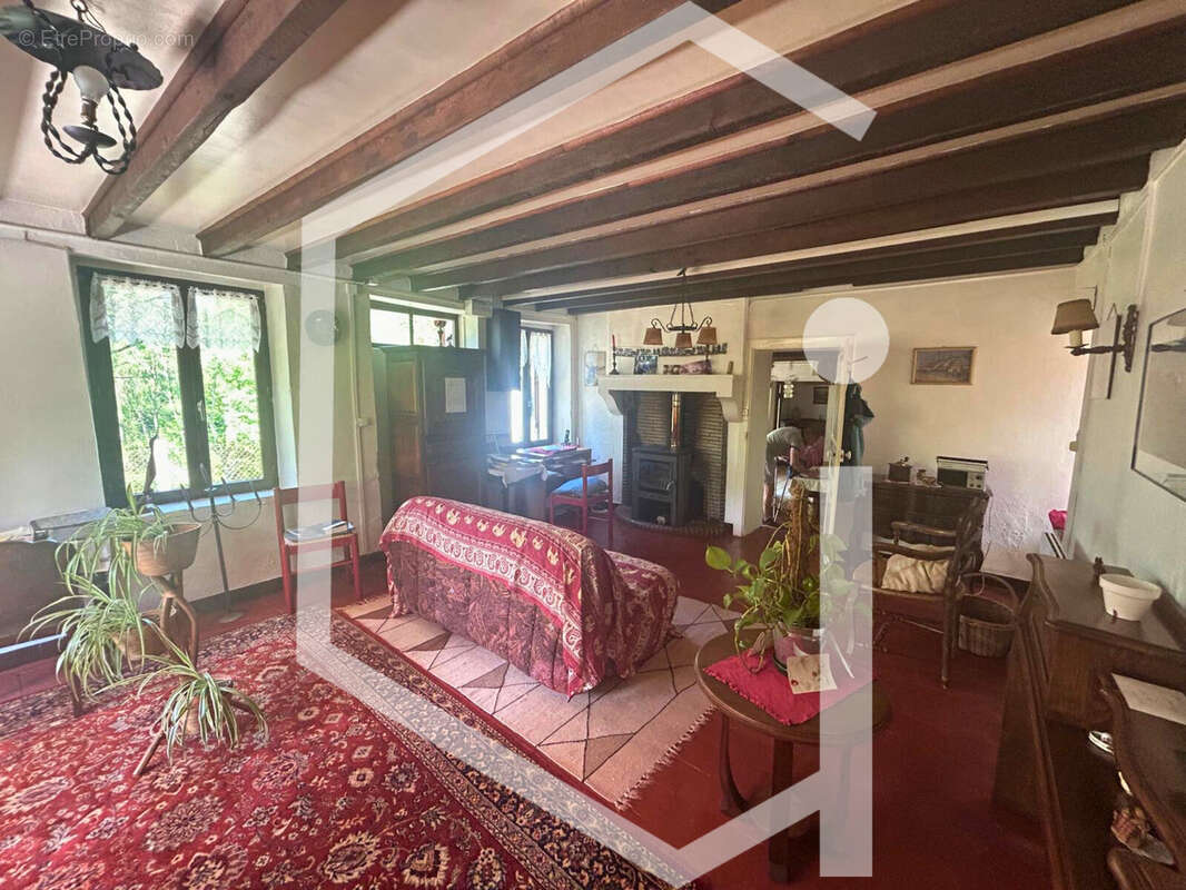 Maison à MORNAY-SUR-ALLIER