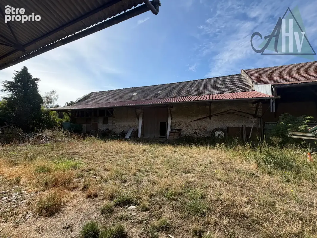 Corps de ferme   plus de 2,8 hectares   provins - photo 6