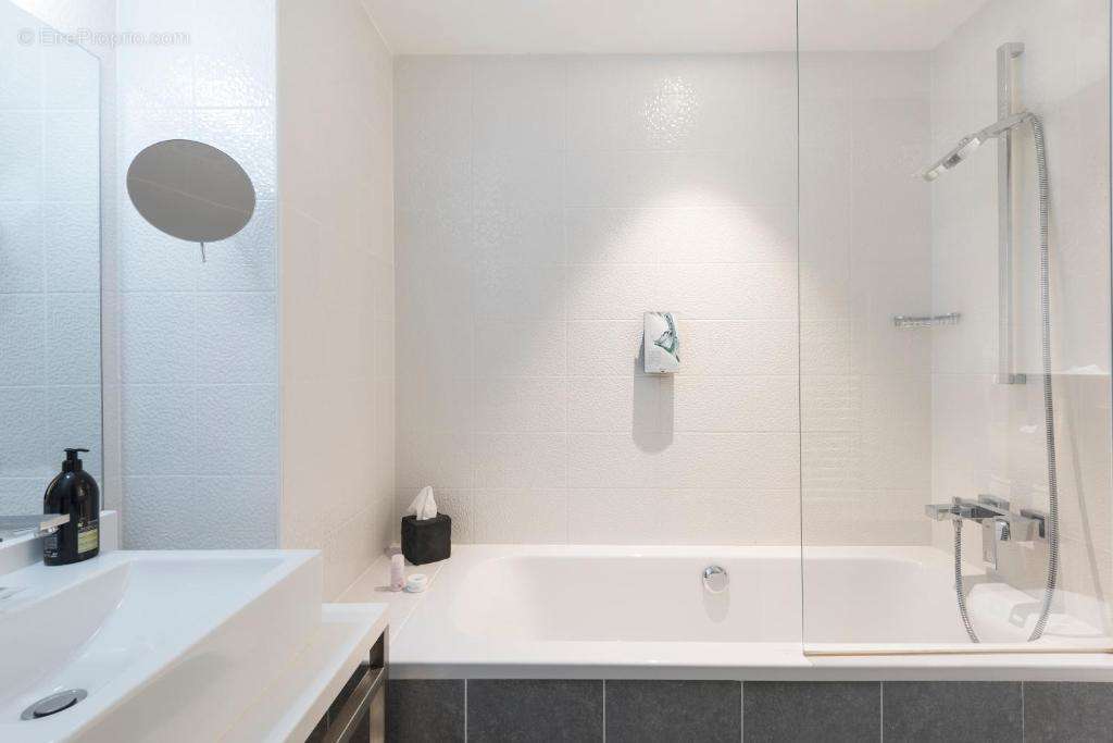 Appartement à PARIS-19E