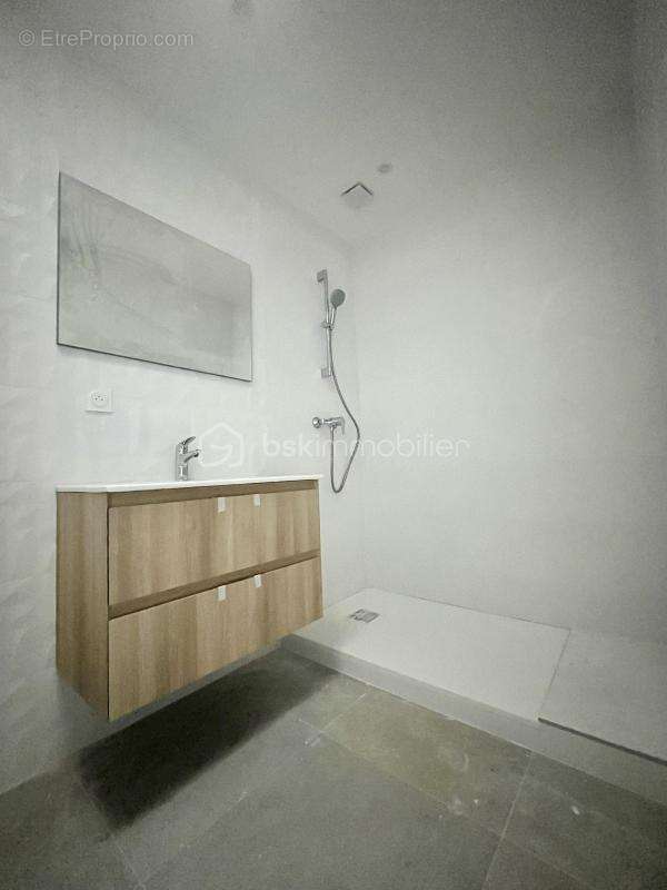 Maison à SAINT-DIDIER-DE-FORMANS