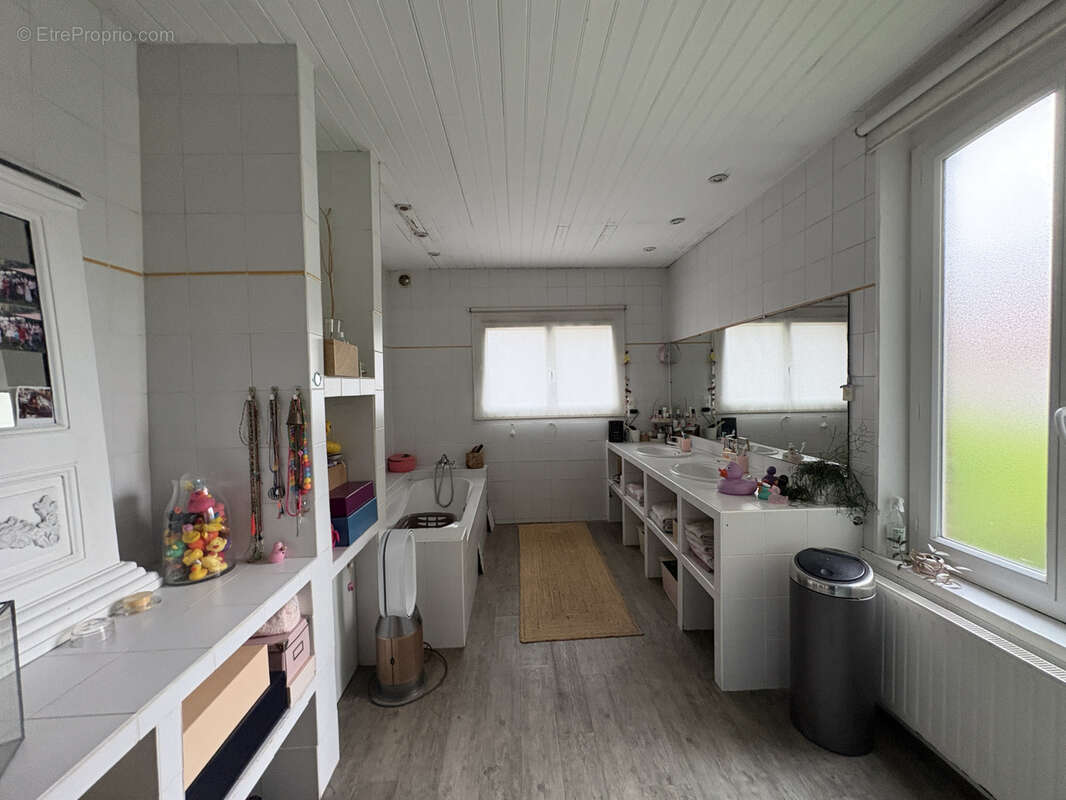 Spacieuse maison à rénover coeur d'Henriville - photo 8