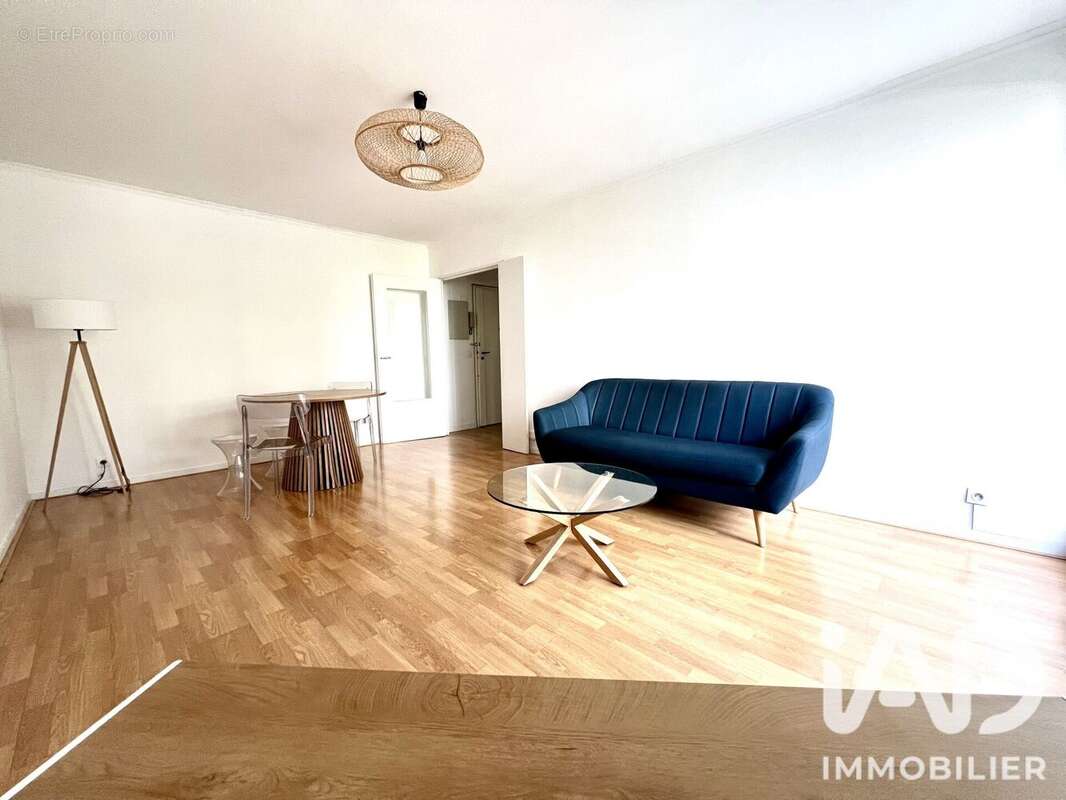 Photo 3 - Appartement à ISSY-LES-MOULINEAUX