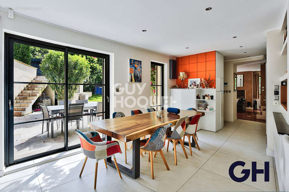 Maison à CALUIRE-ET-CUIRE