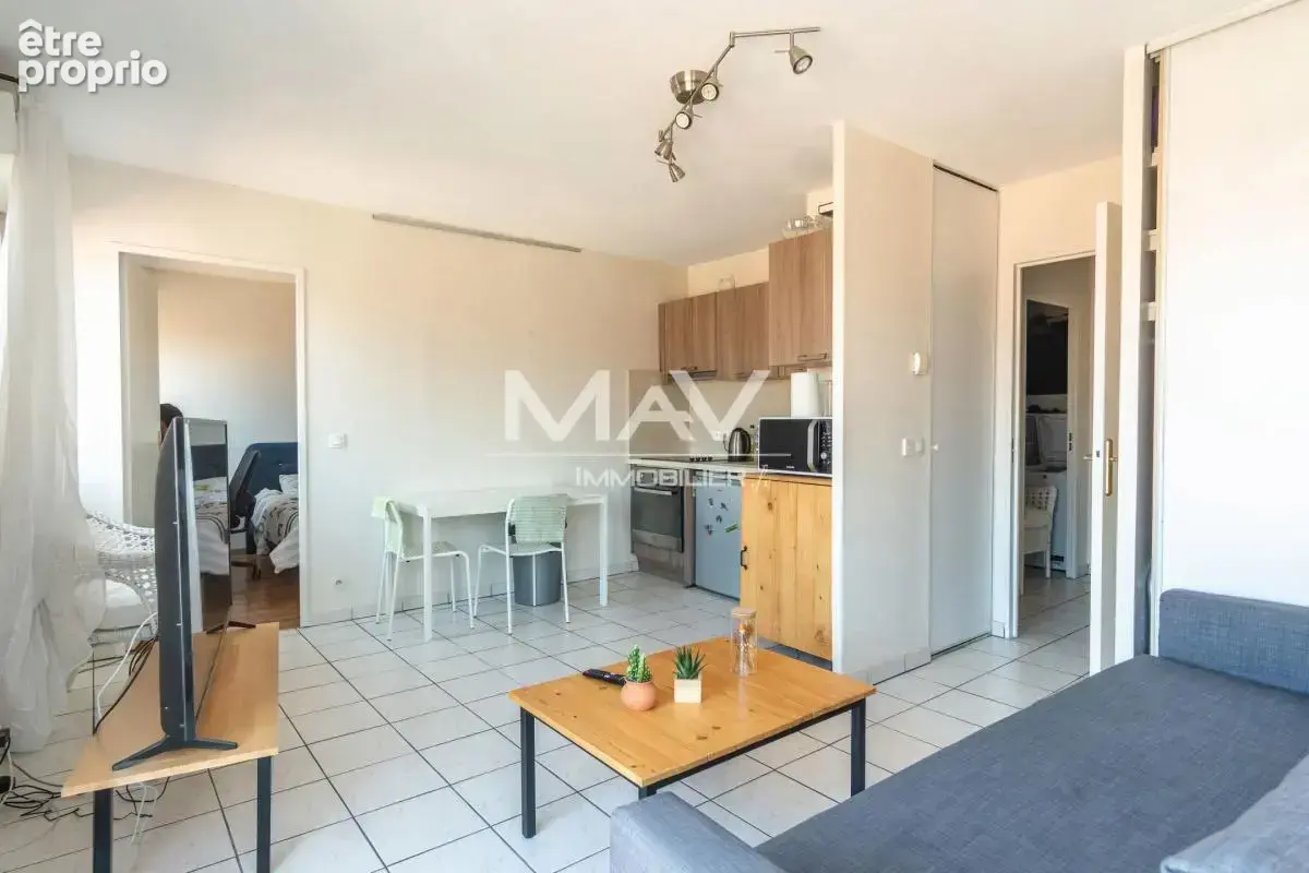 Appartement 2 pièces 38 m² à vendre à Lille (59000) - photo 3