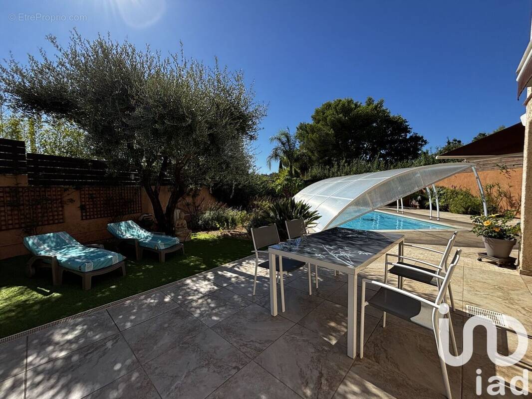 Photo 1 - Maison à BORMES-LES-MIMOSAS