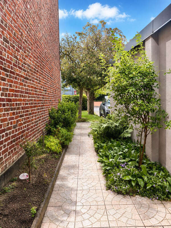 Maison familiale 5 pièces avec grand jardin, garage et cave - photo 15