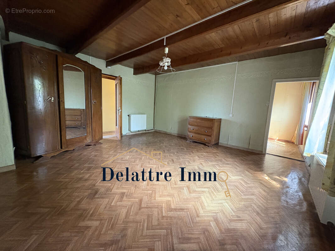 Ancien corps de ferme proche RN42 - Le Wast - photo 8