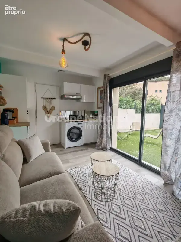 Appartement à SAUSSET-LES-PINS