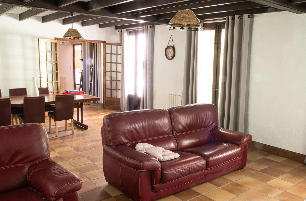 Maison individuelle haut de gamme avec piscine, située au cœur d'un magnifique parc privé - photo 4
