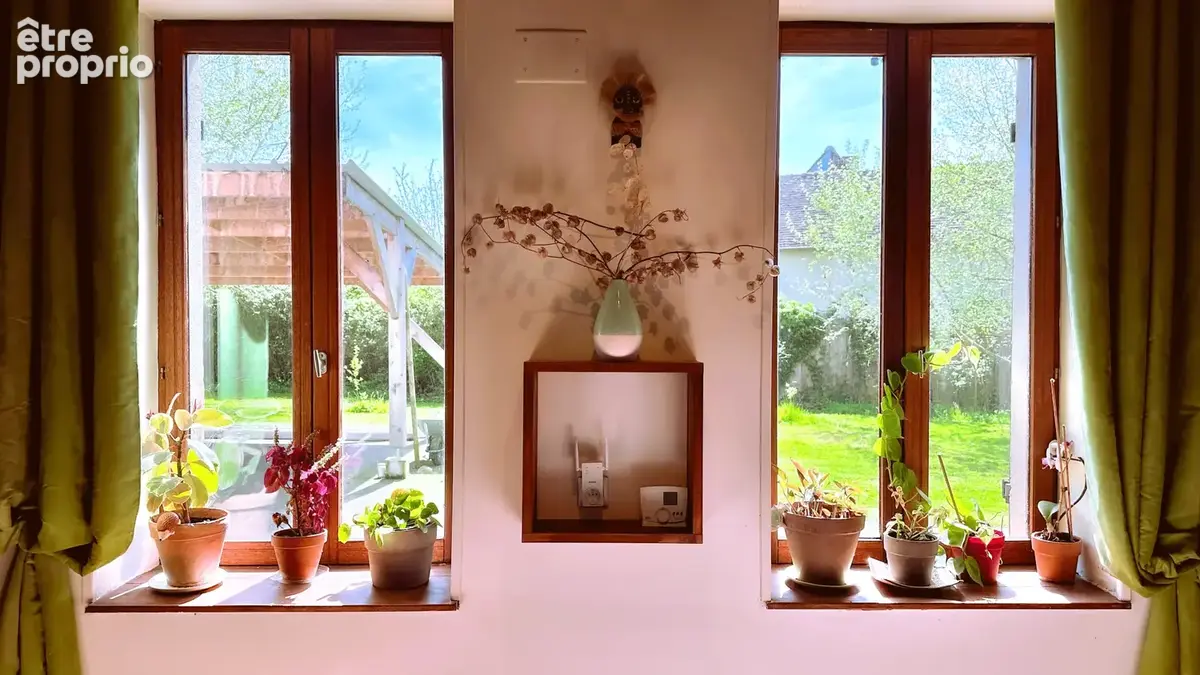 Maison T9 de 206 m2 avec jardin, cave, serre et garages - Courcebœufs - photo 8
