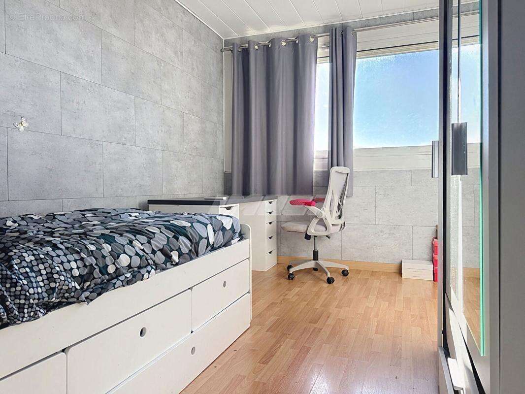Appartement à MARSEILLE-10E