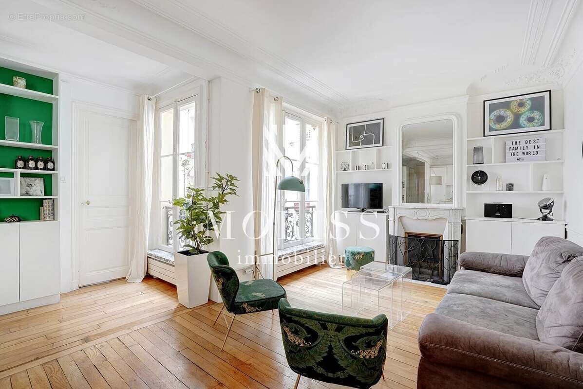 Appartement à PARIS-17E