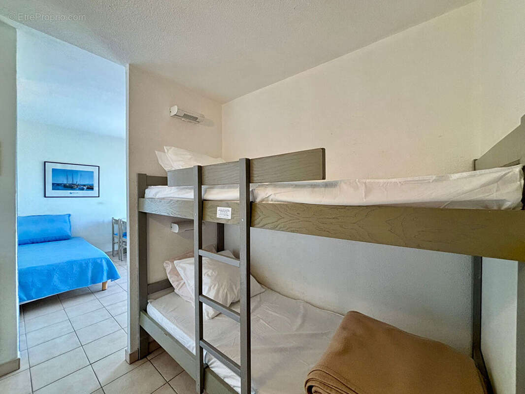 Appartement meublé avec balcon LIBRE dans une résidence avec piscine et parking - photo 5
