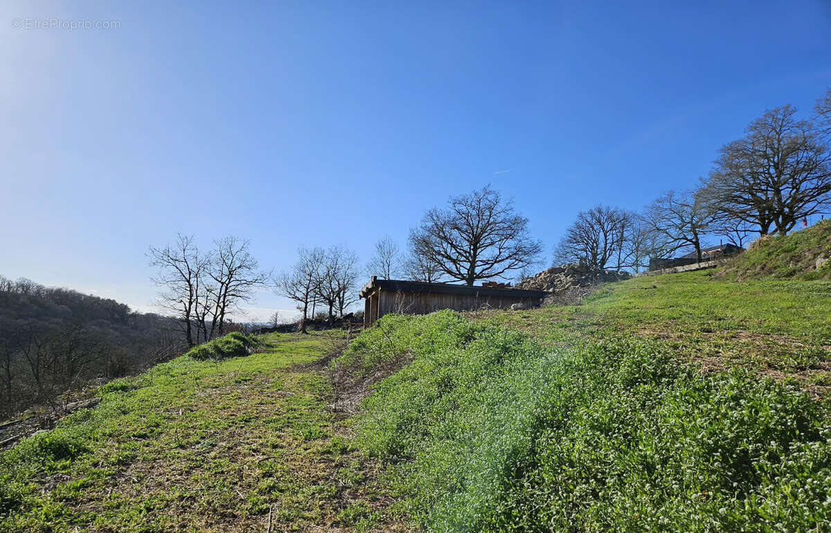 Terrain à SEBAZAC-CONCOURES