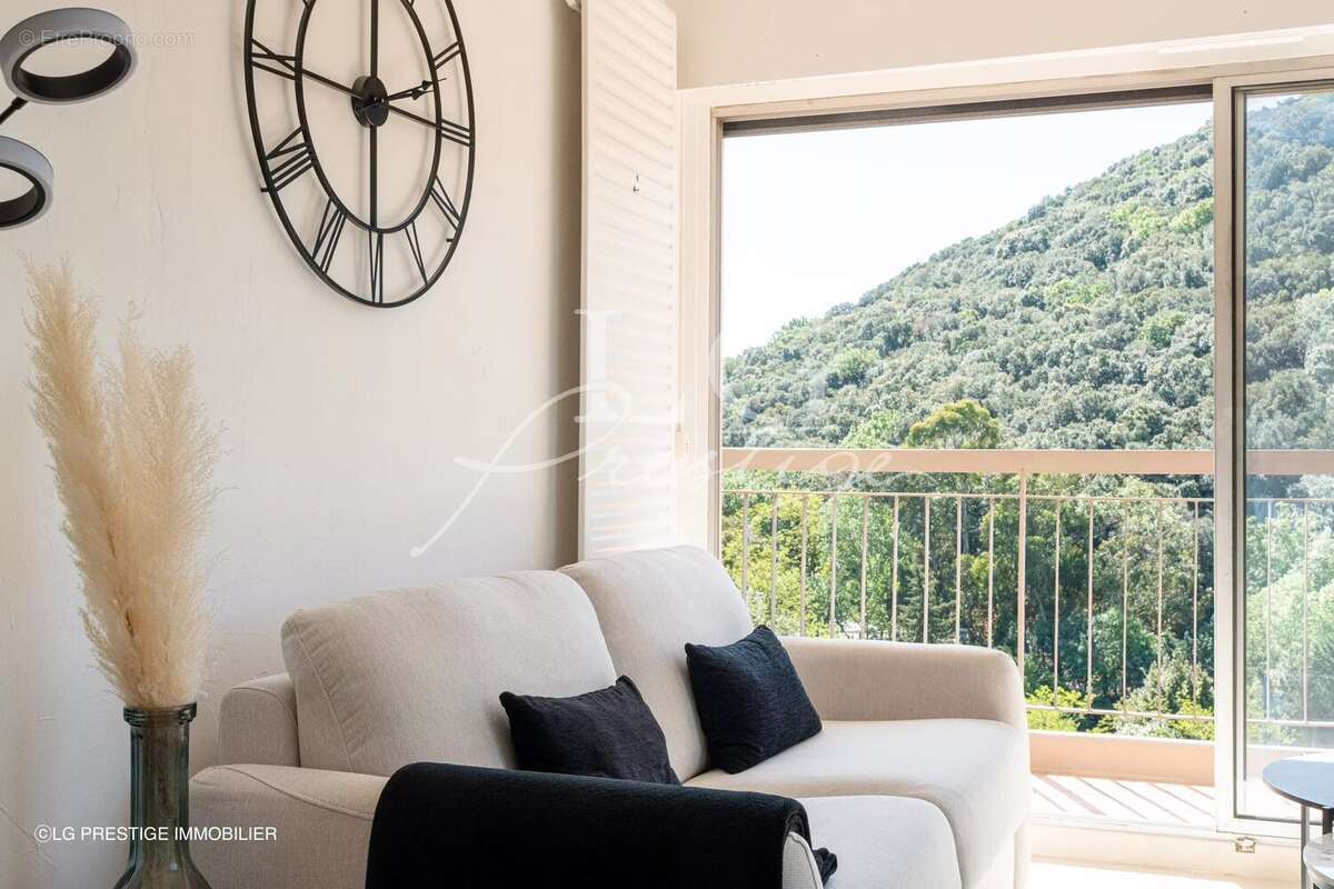 Appartement à MANDELIEU-LA-NAPOULE