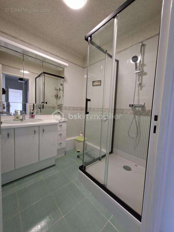 Rare VUE Féérique sur la Mer et la Ville,  appartement T4 en excellent état - photo 11