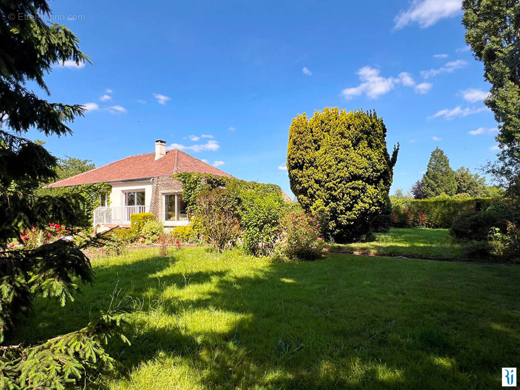 Maison à MONTIGNY