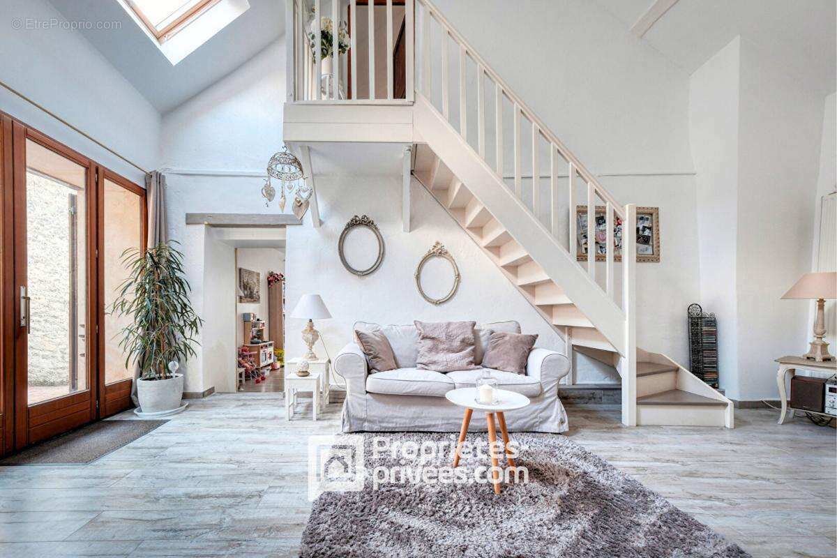 Maison à LIMOURS