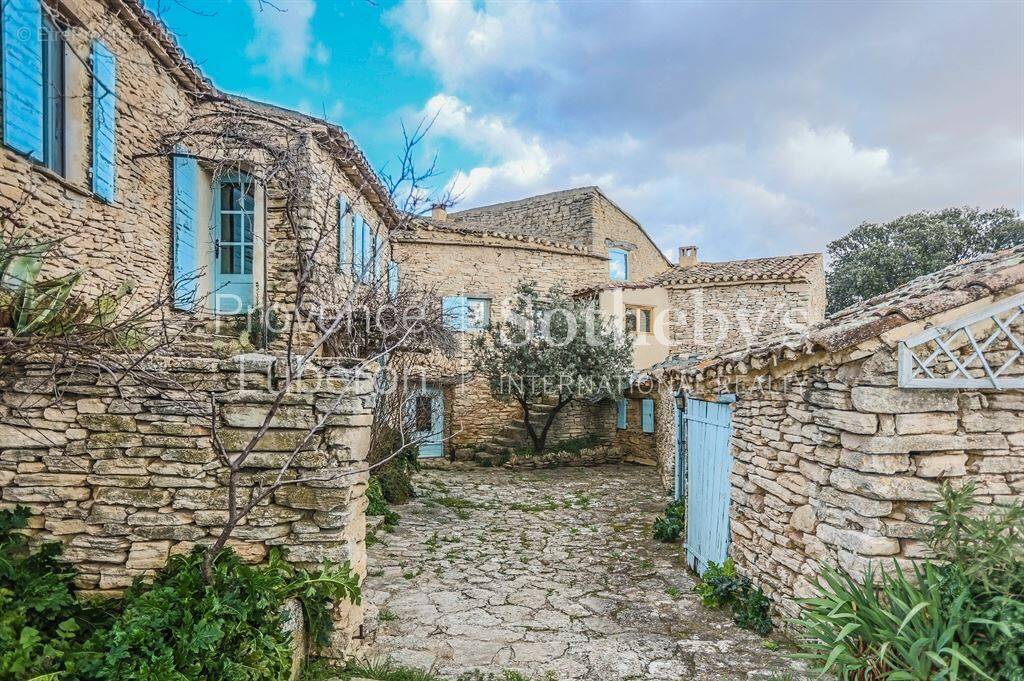 Maison à SAUMANE-DE-VAUCLUSE