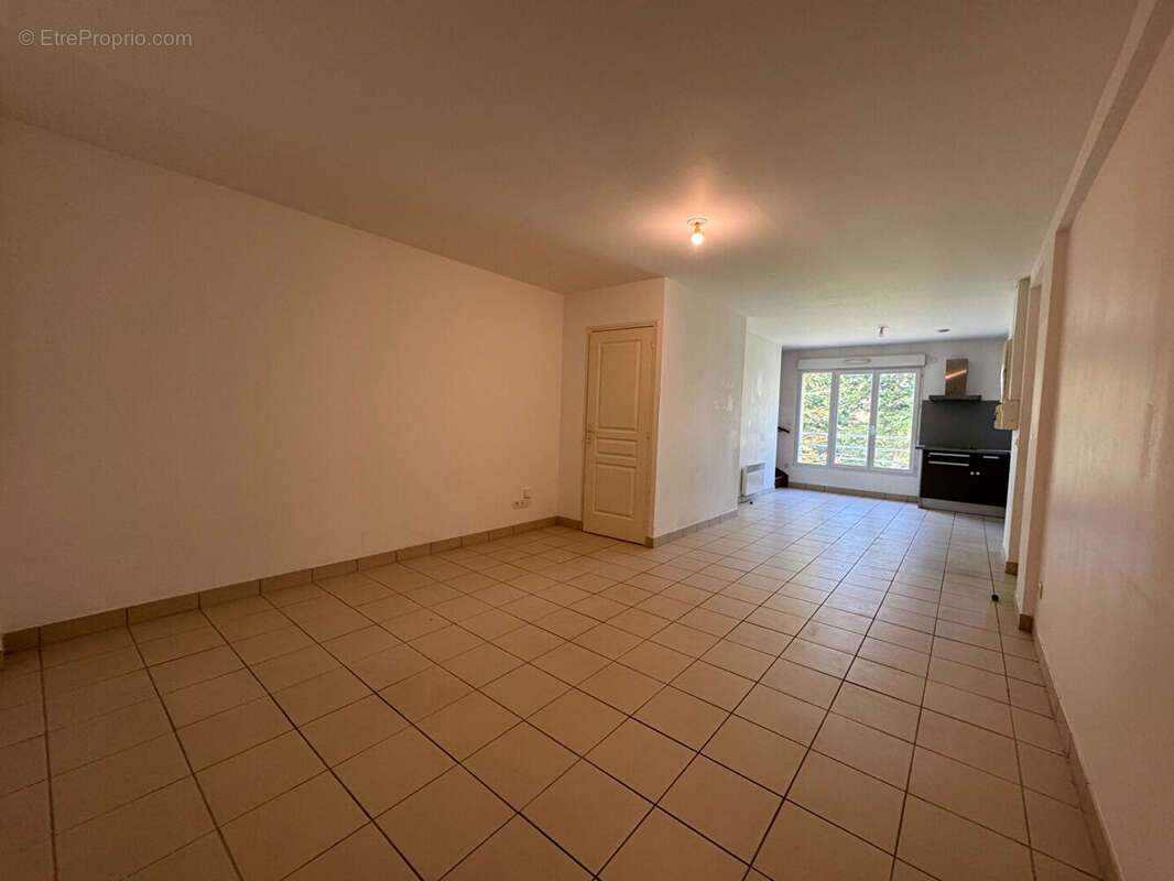 Bel Appartement Duplex Méré  Proche gare 3 pièces  61 m2 - photo 3