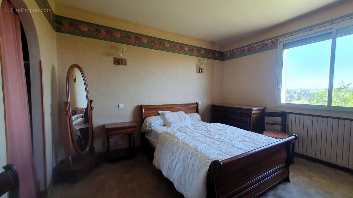 Maison à LESCURE-JAOUL