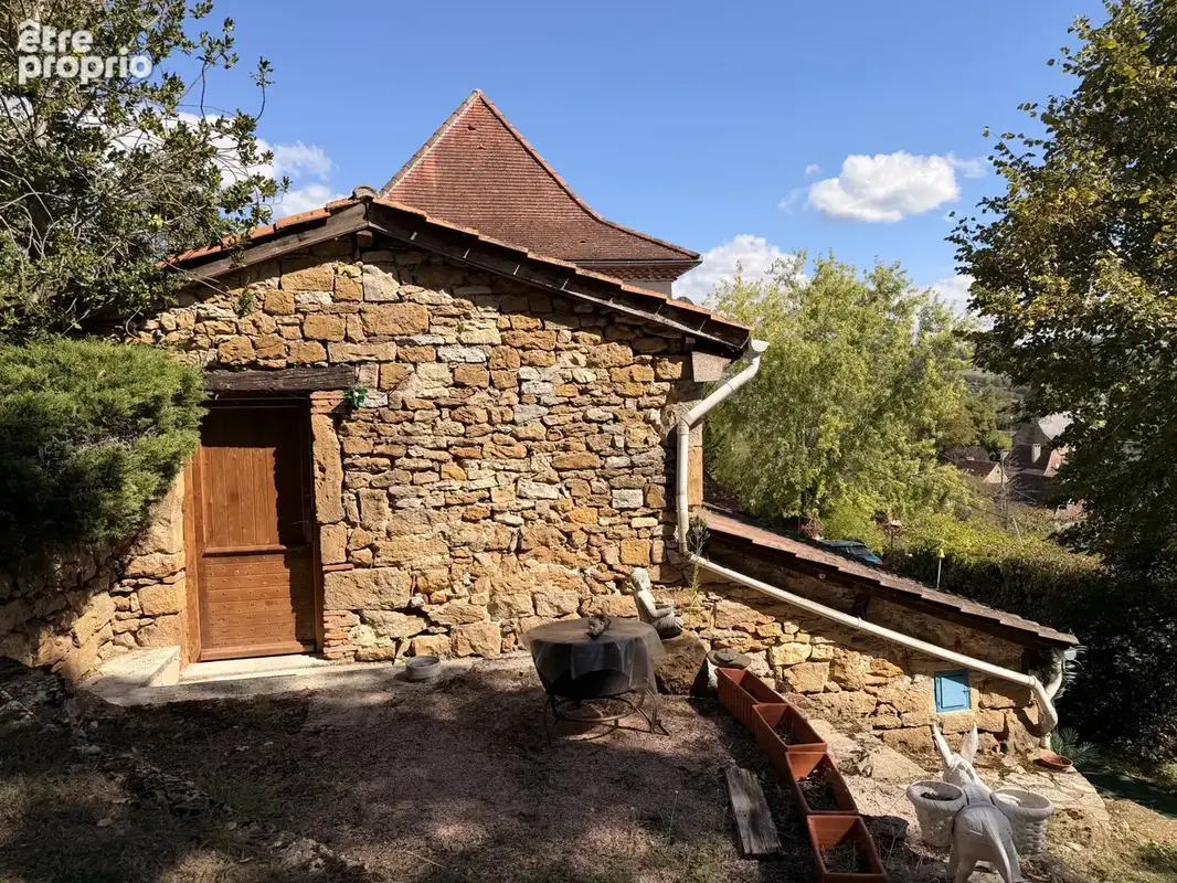 Propriété en pierre avec dépendance aux portes de FIGEAC - photo 11