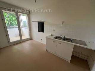 Appartement à EPERNON