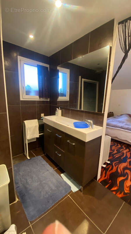 Appartement à LEZIGNAN-CORBIERES
