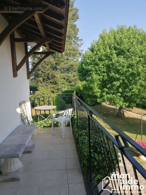 Maison 155 m² à Saint-Saud-Lacoussiere  - photo 8