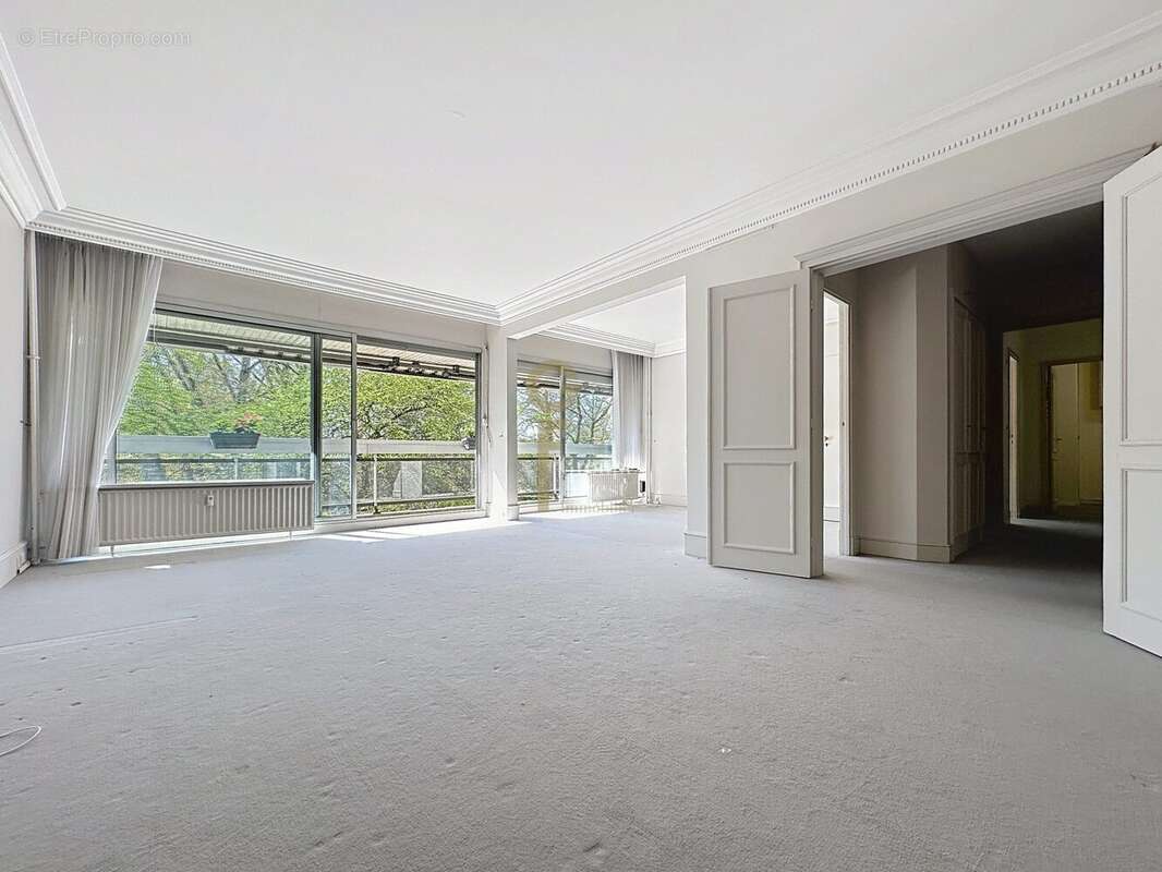 Appartement 128 m² à Croix  - photo 6