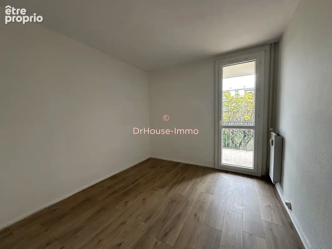 Appartement 4 pièces 71 m² à vendre à Montelimar (26200) - photo 12