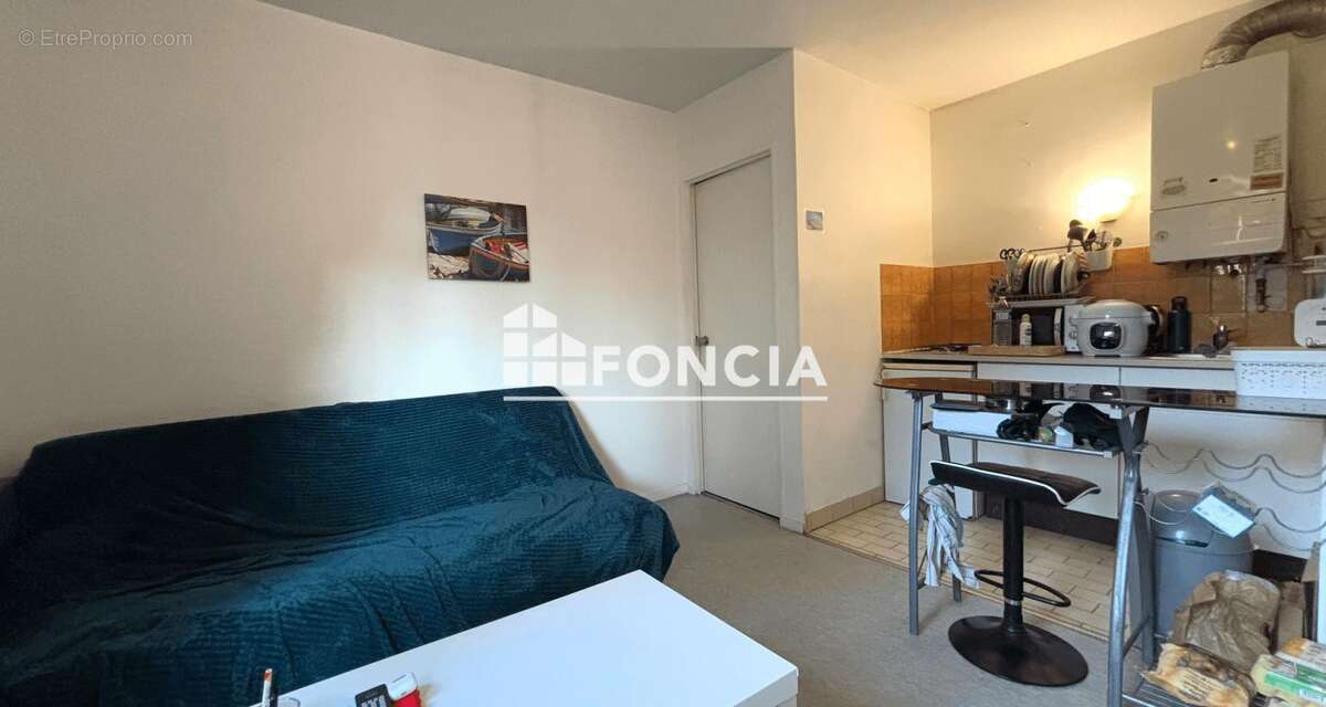 NOUVEAU PRIX – Idéal investisseur – Studio loué meublé avec parking et cave - photo 4