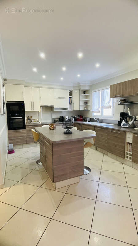 Maison à SAVIGNY-SUR-ORGE