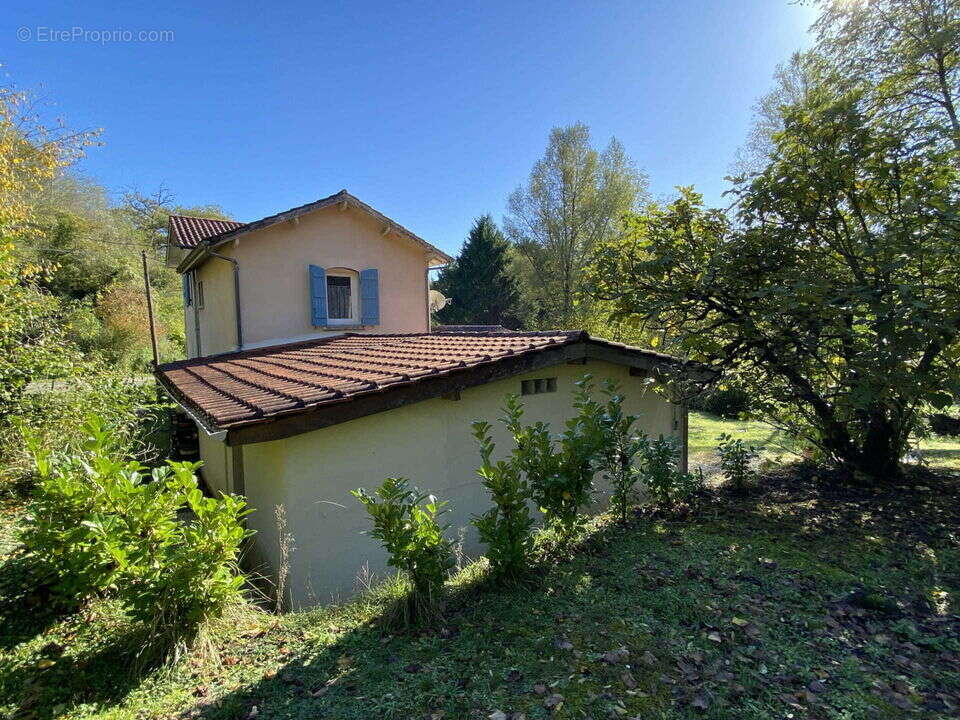 Maison à CASTELNAU-D'AUZAN