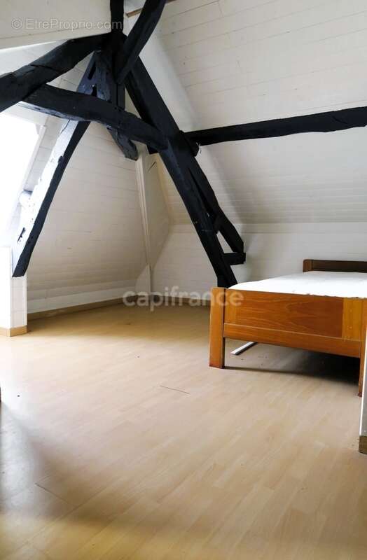 Maison à LA CHAPELLE-VICOMTESSE