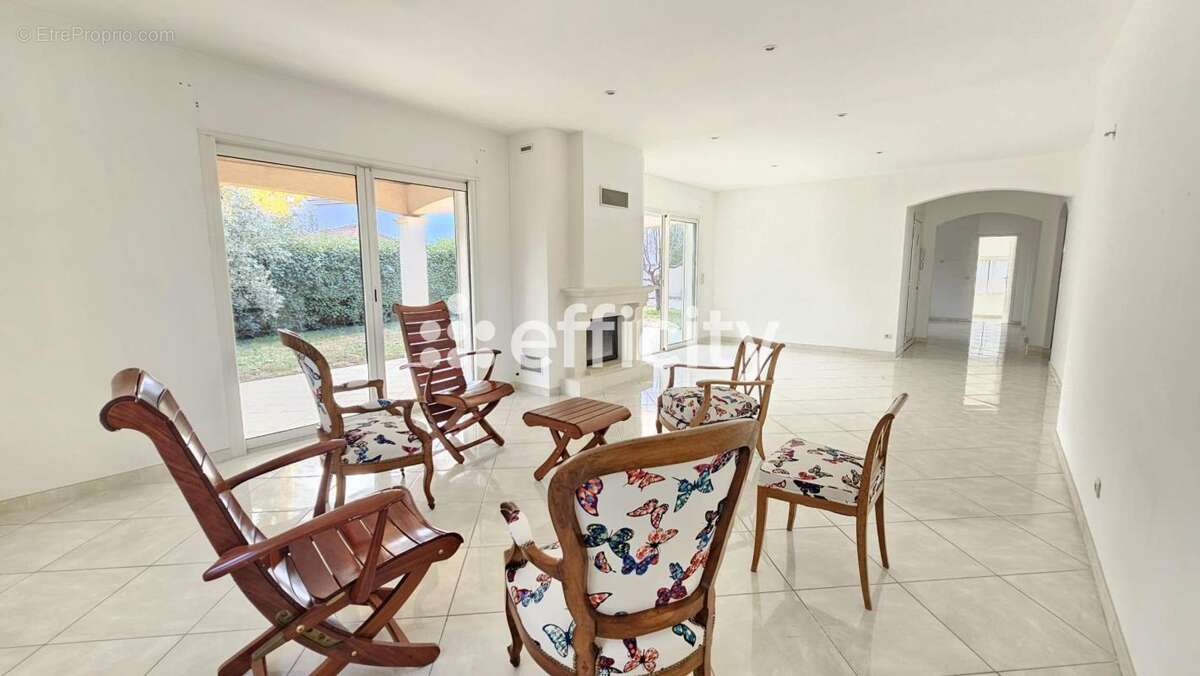 Maison à SAINT-GEORGES-D'ORQUES